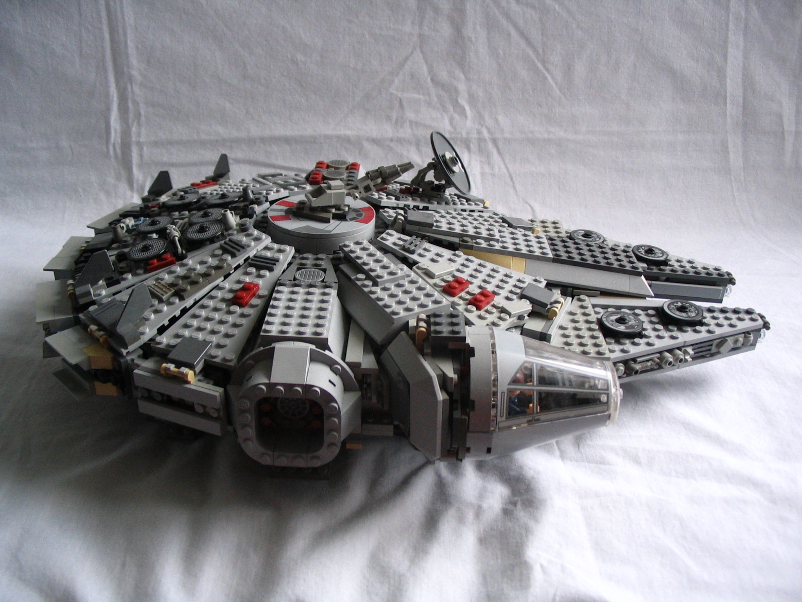 106_mil_falcon.jpg