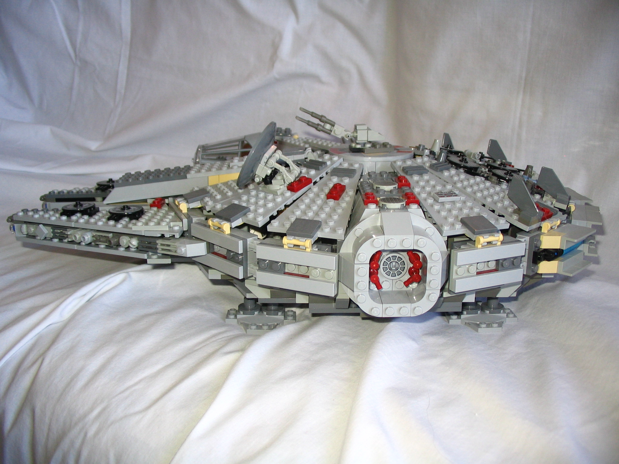 109_mil_falcon.jpg