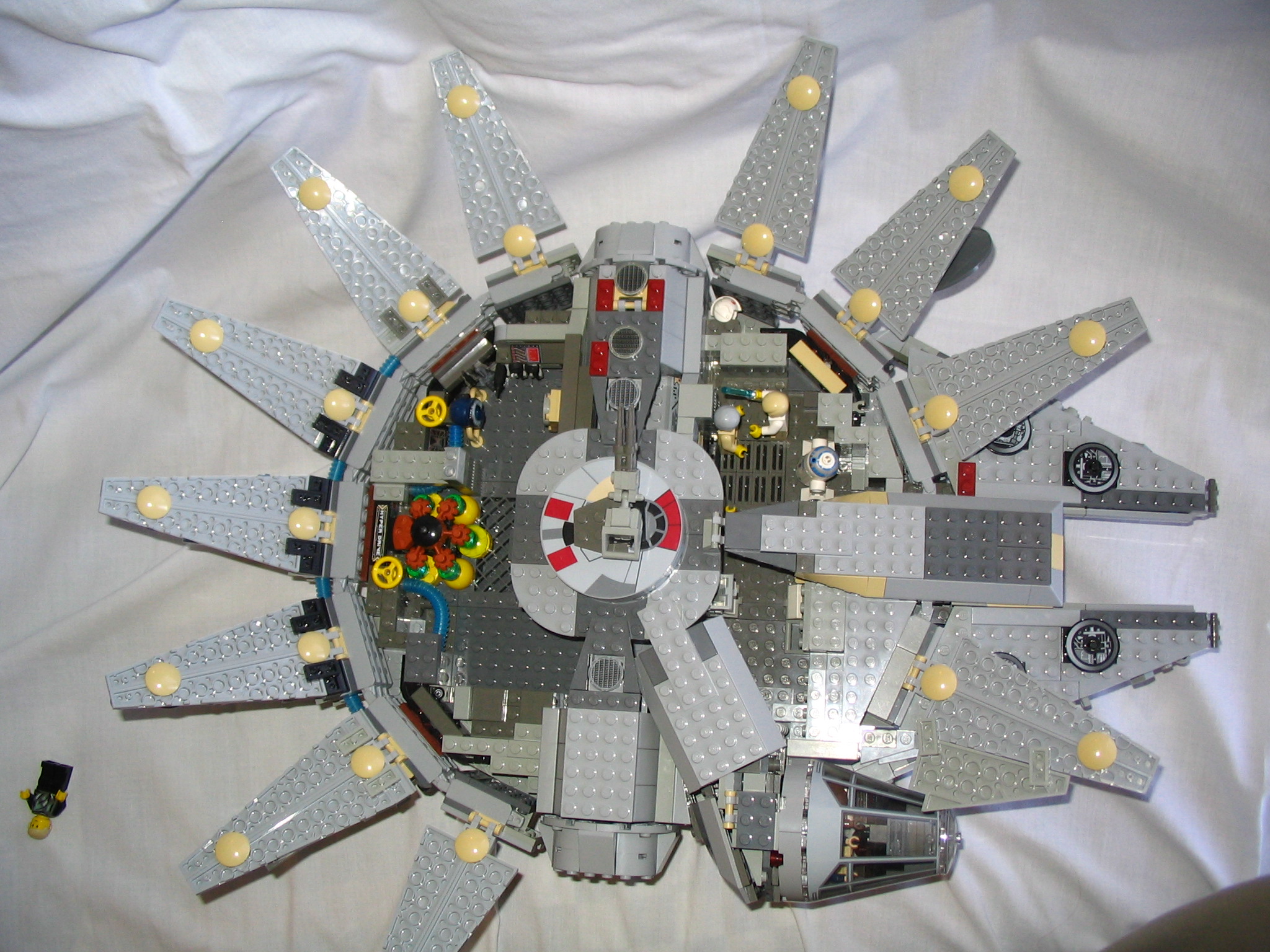112_mil_falcon.jpg