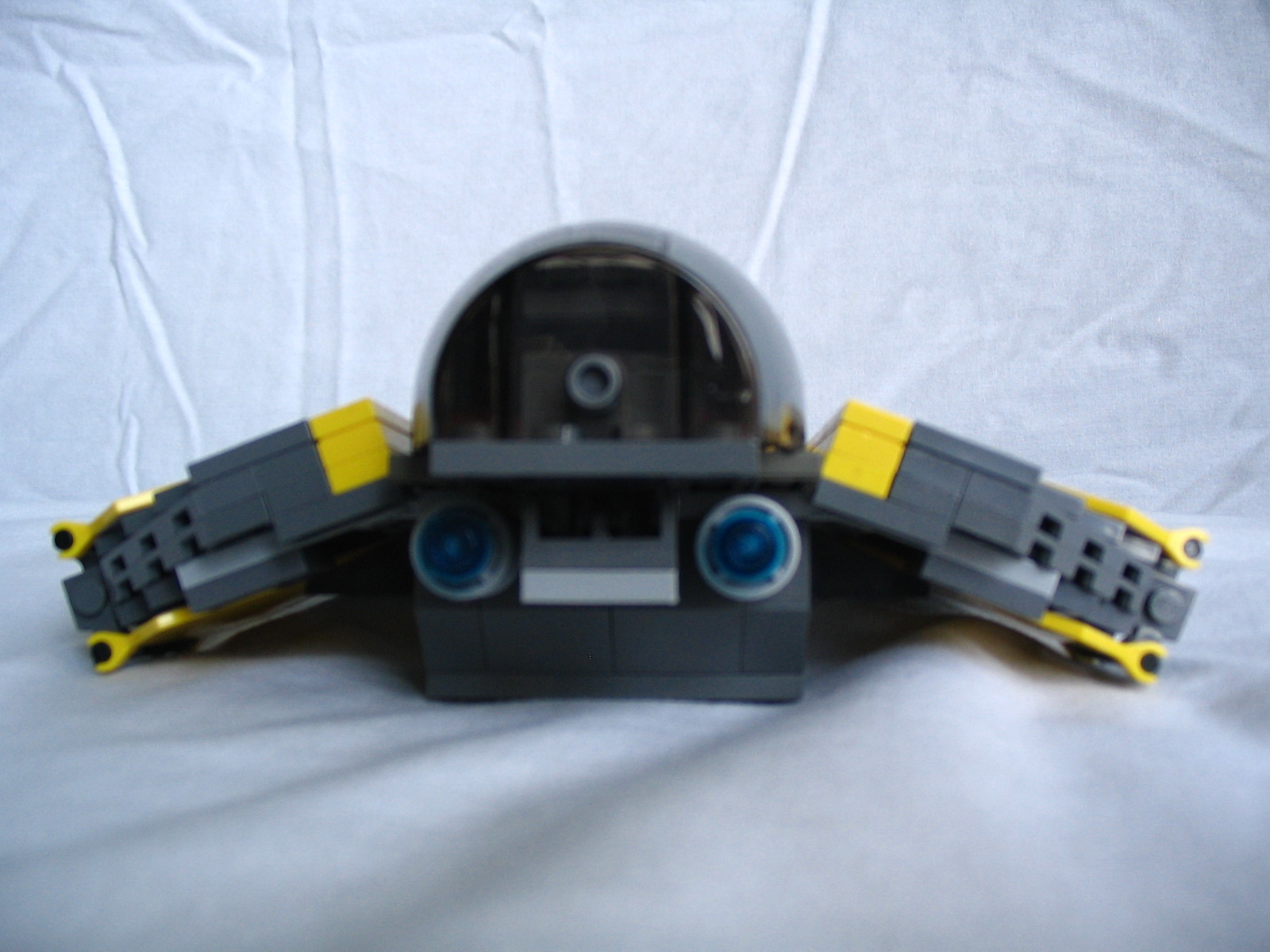 105_jedi_starfighter.jpg