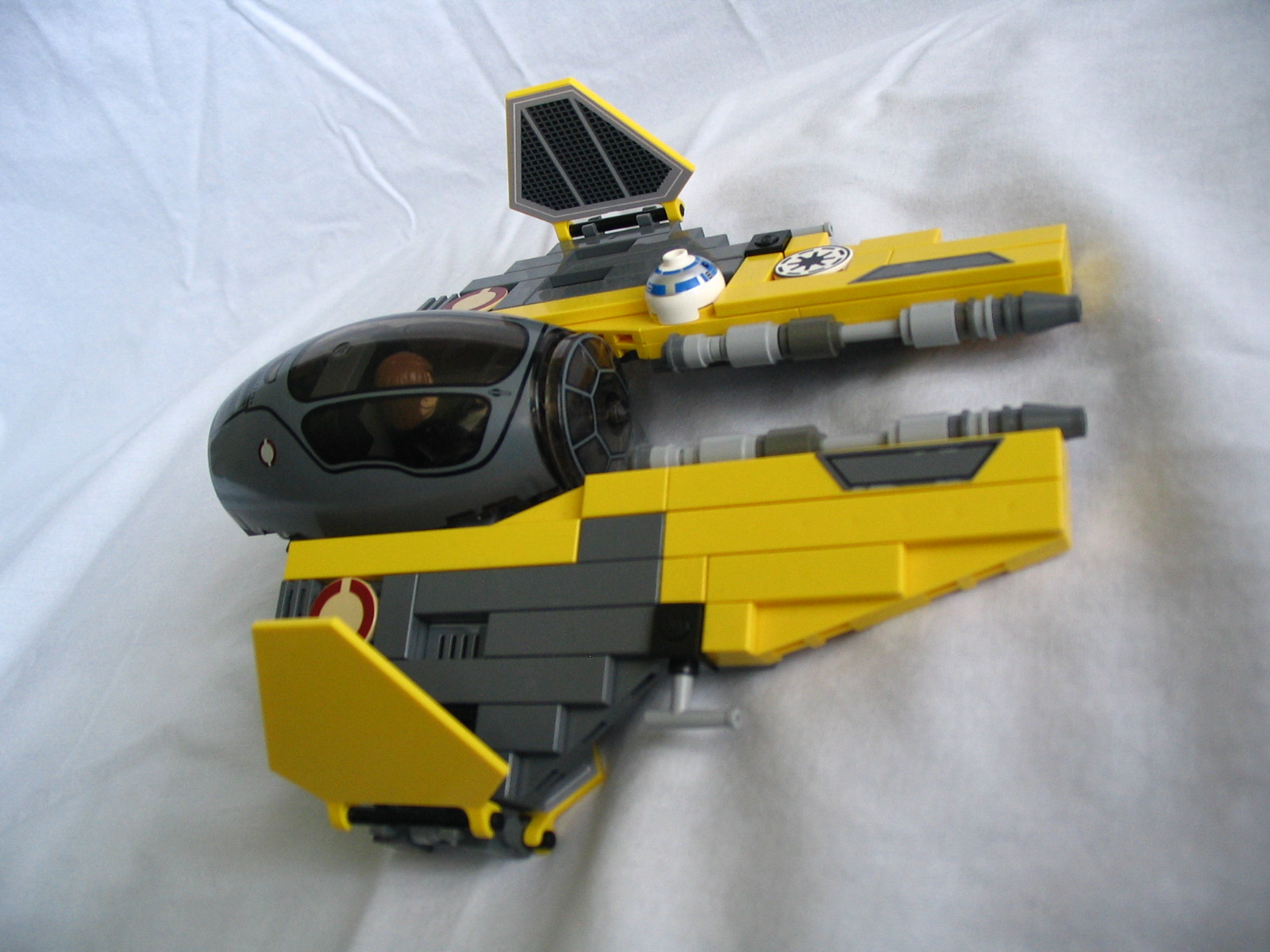113_jedi_starfighter.jpg