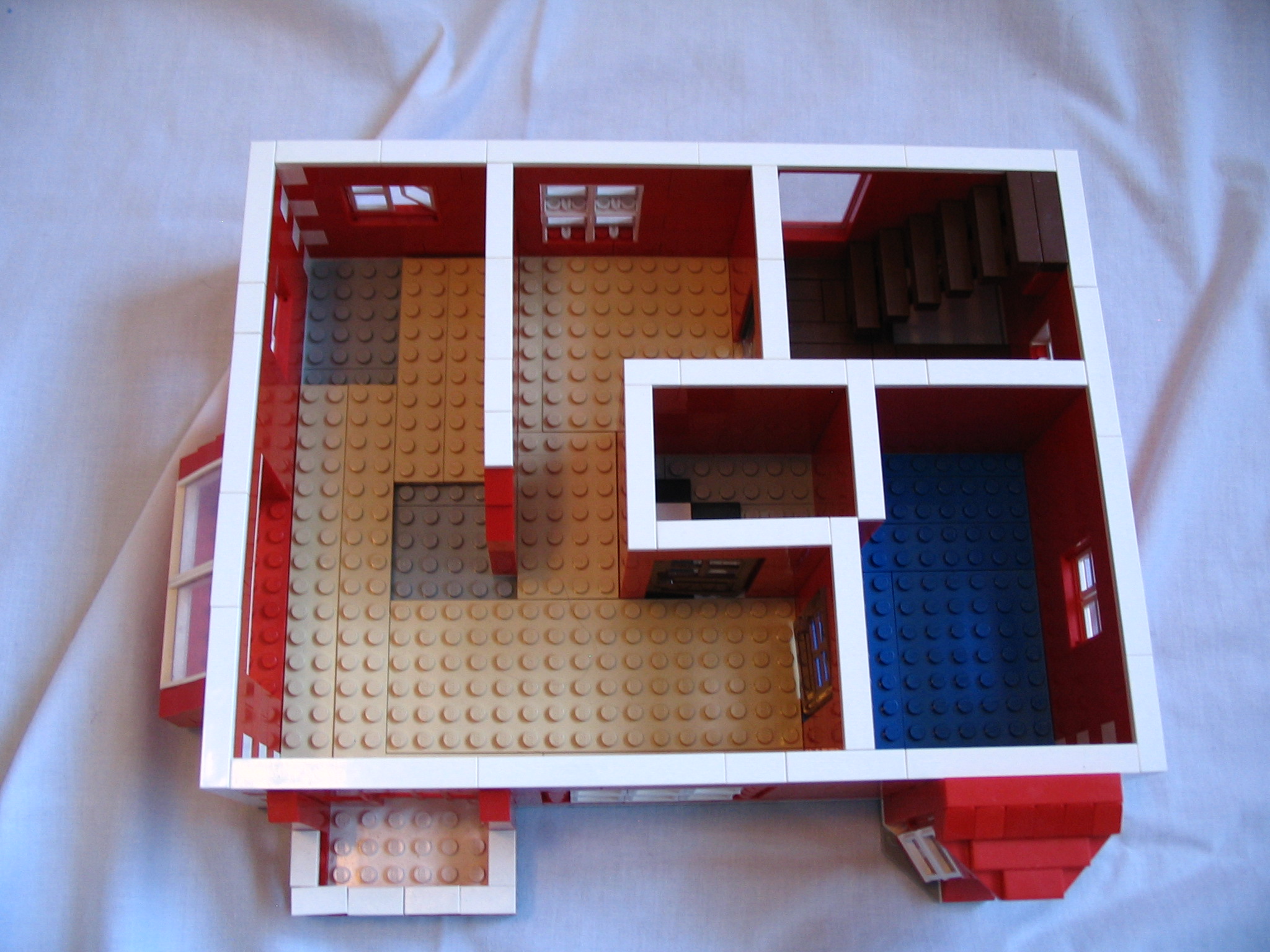 107_apartment_floor.jpg