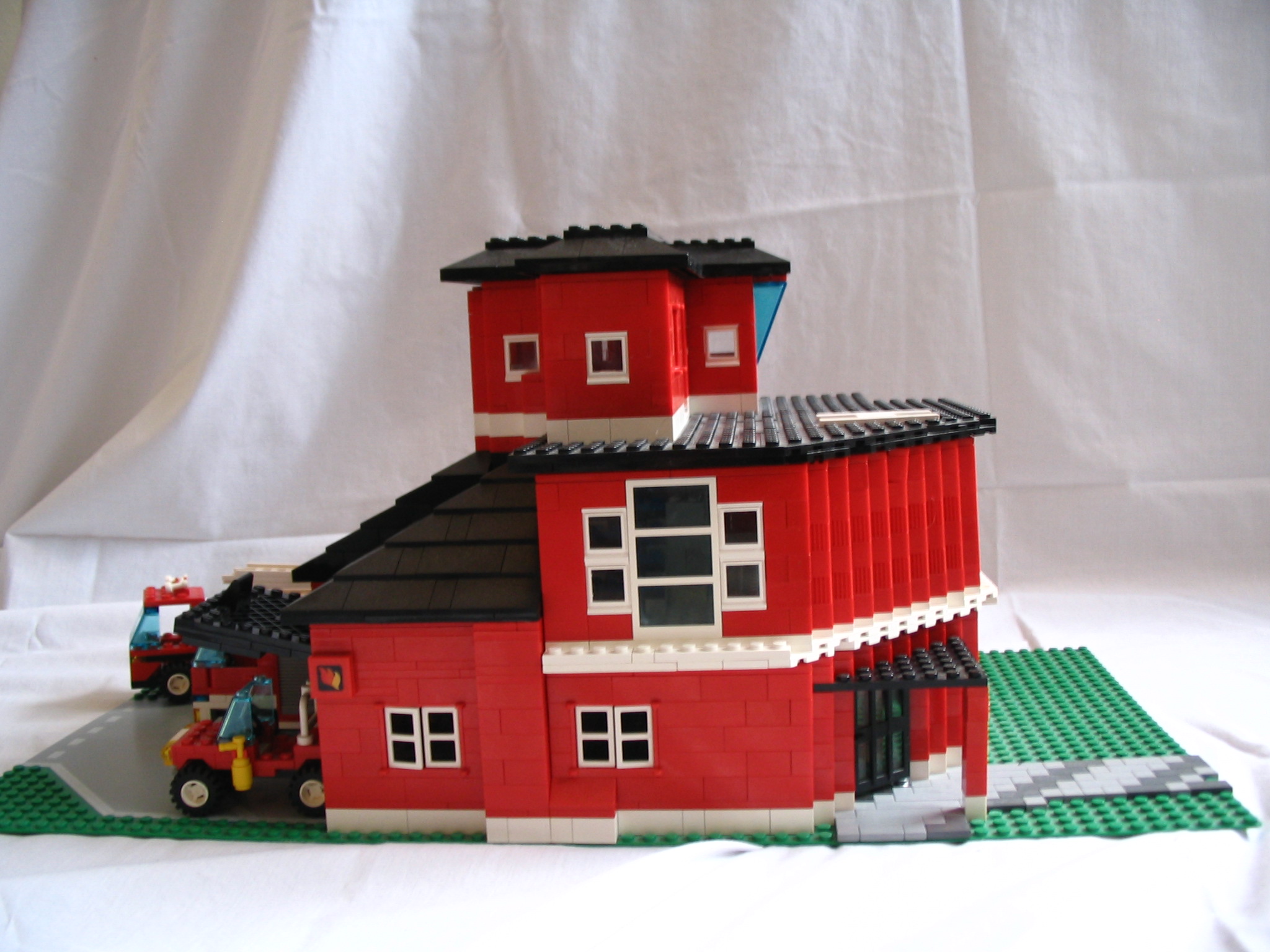 104_fire_house.jpg
