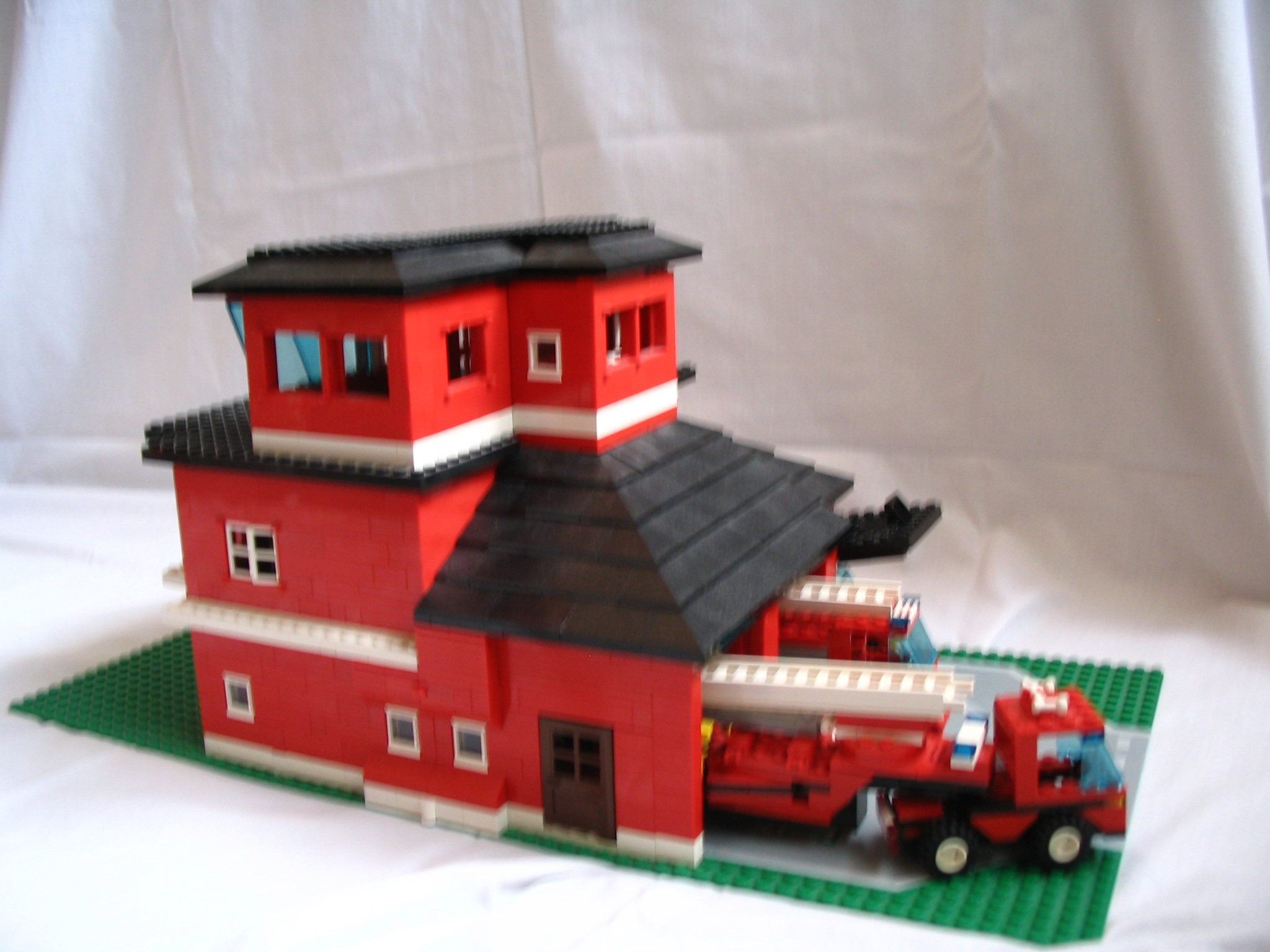 106_fire_house.jpg