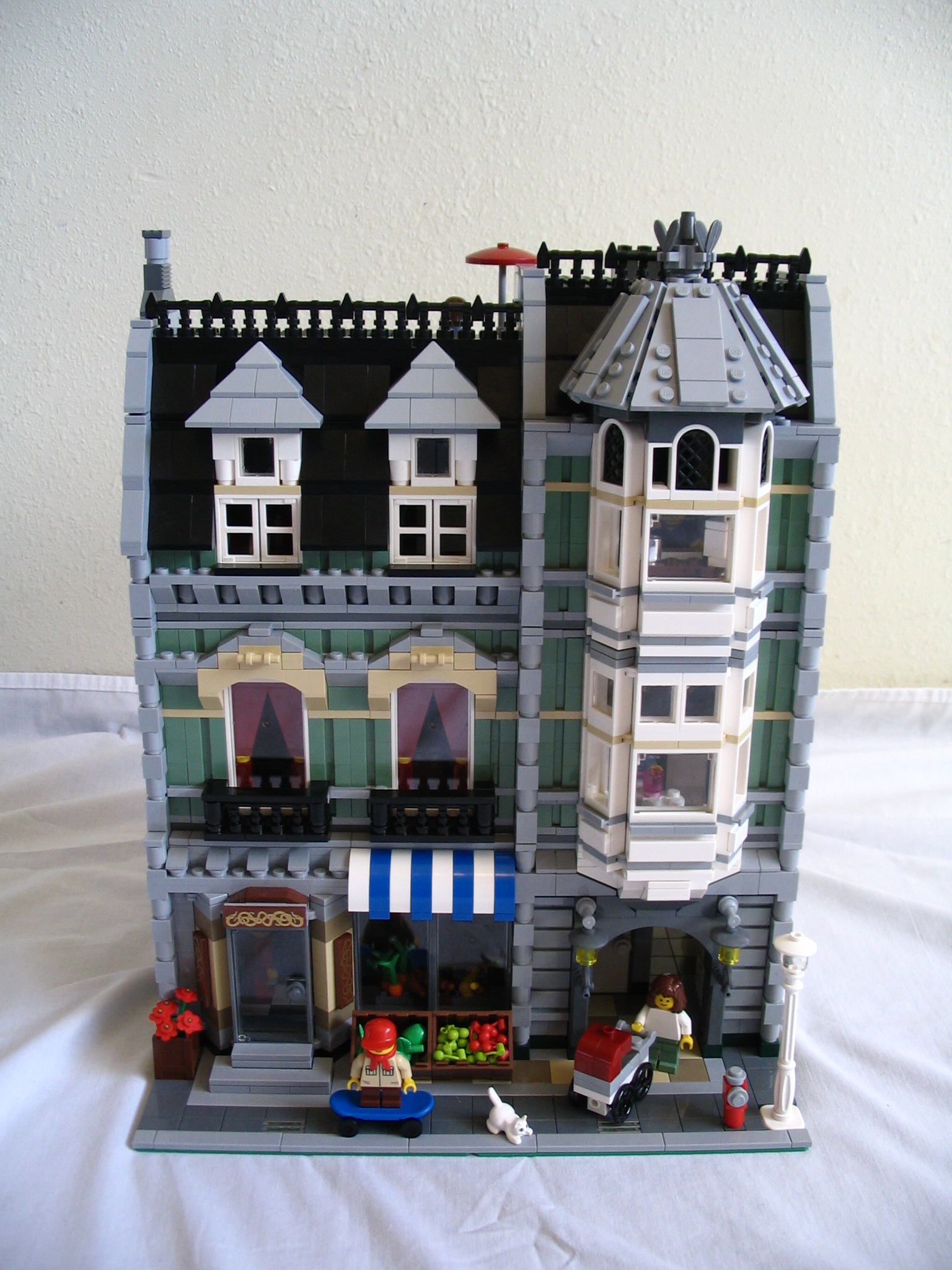 101_furnished_green_grocer.jpg