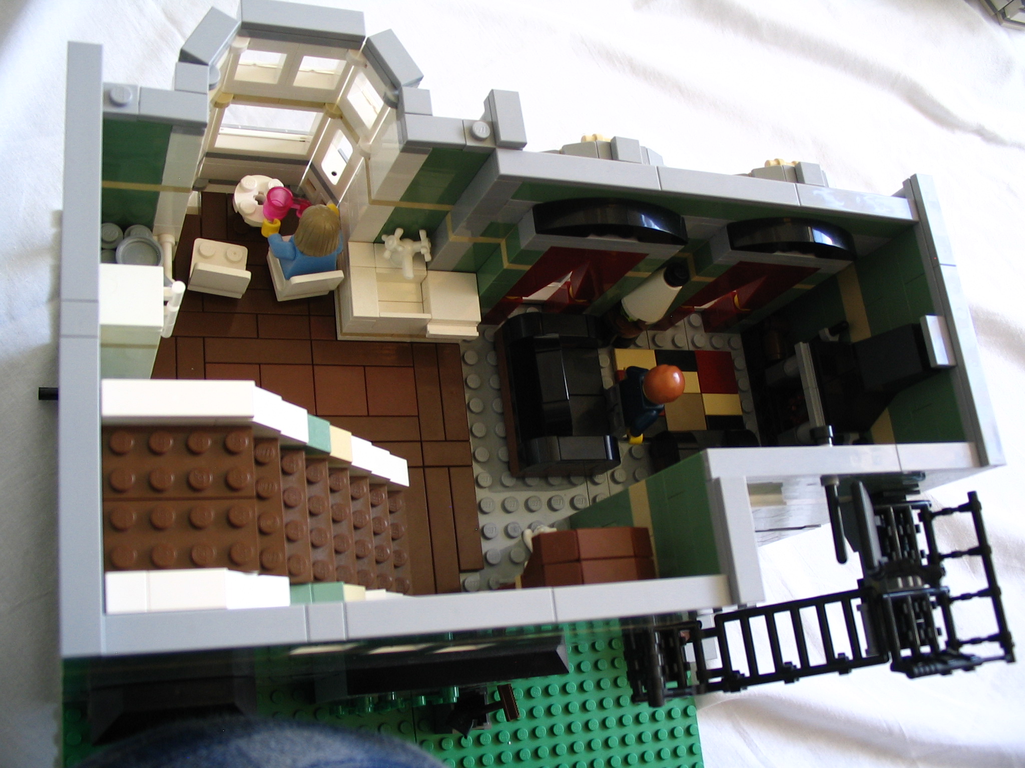 111_furnished_green_grocer.jpg
