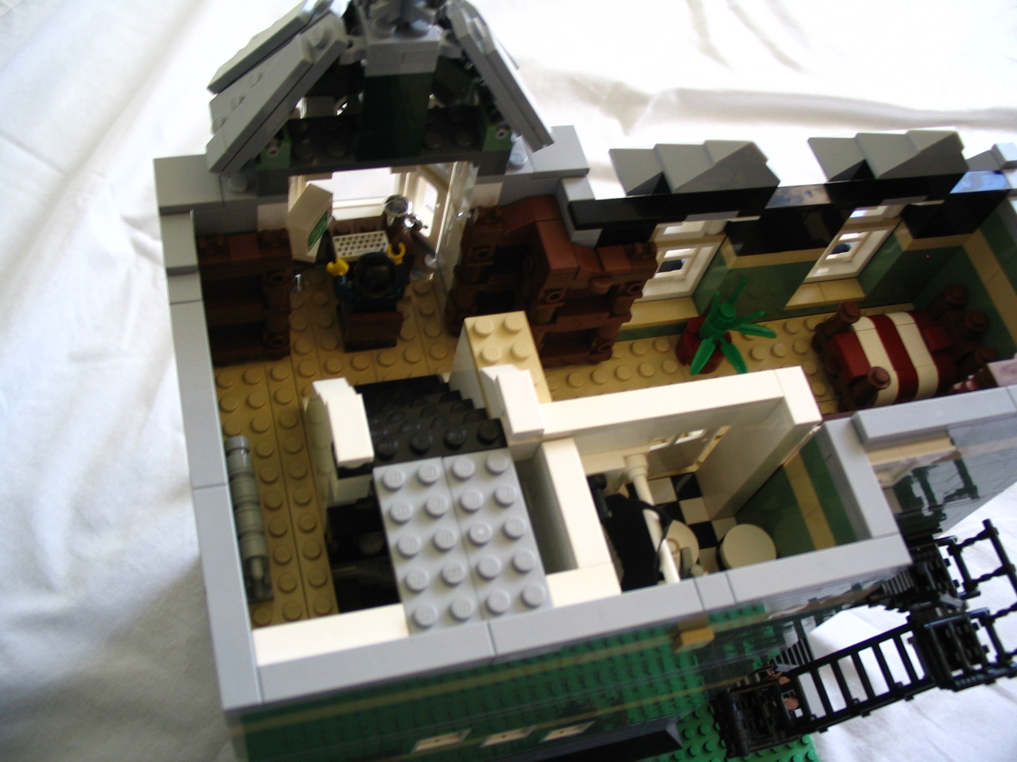 115_furnished_green_grocer.jpg