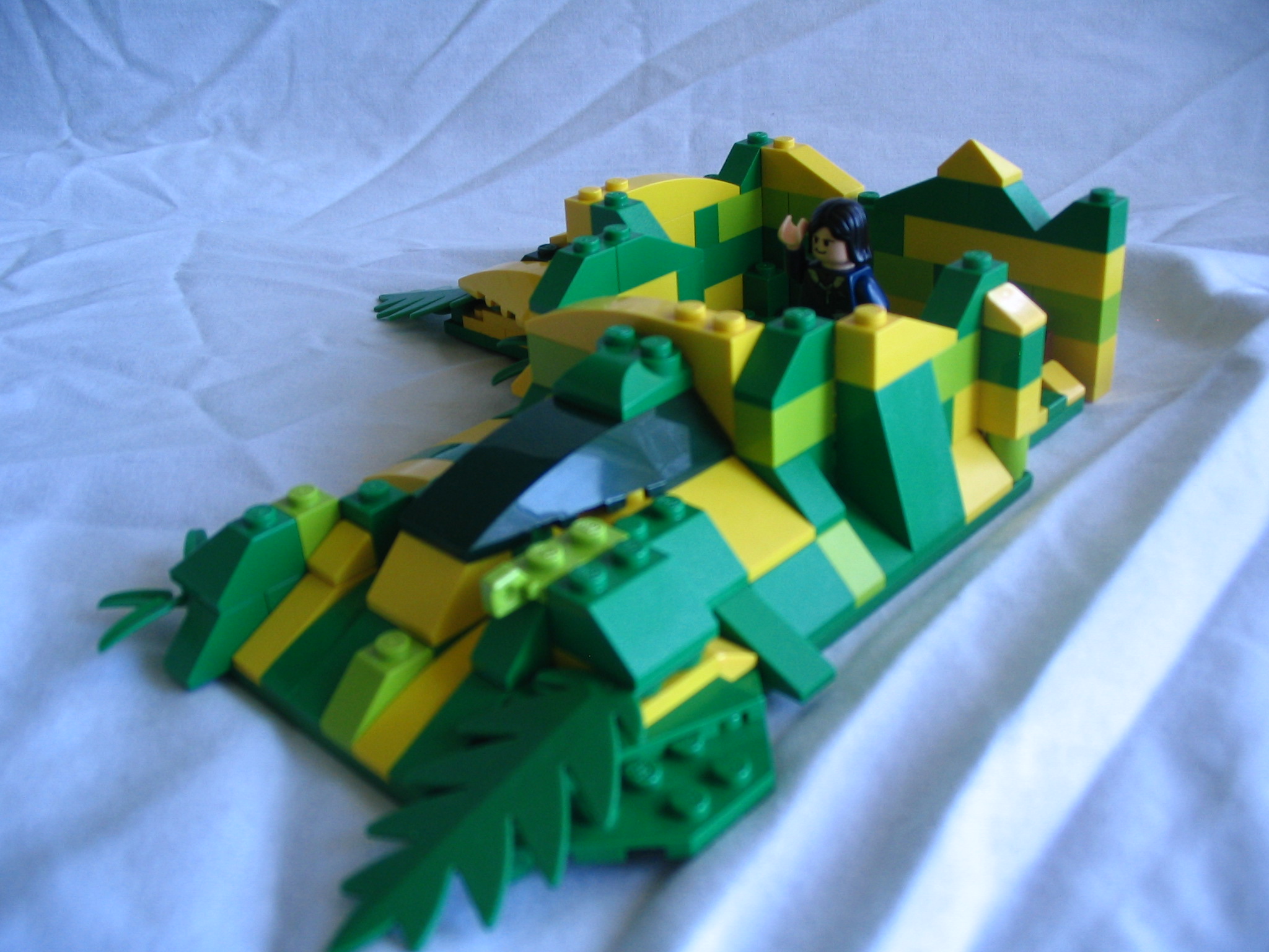 122_tree_house.jpg