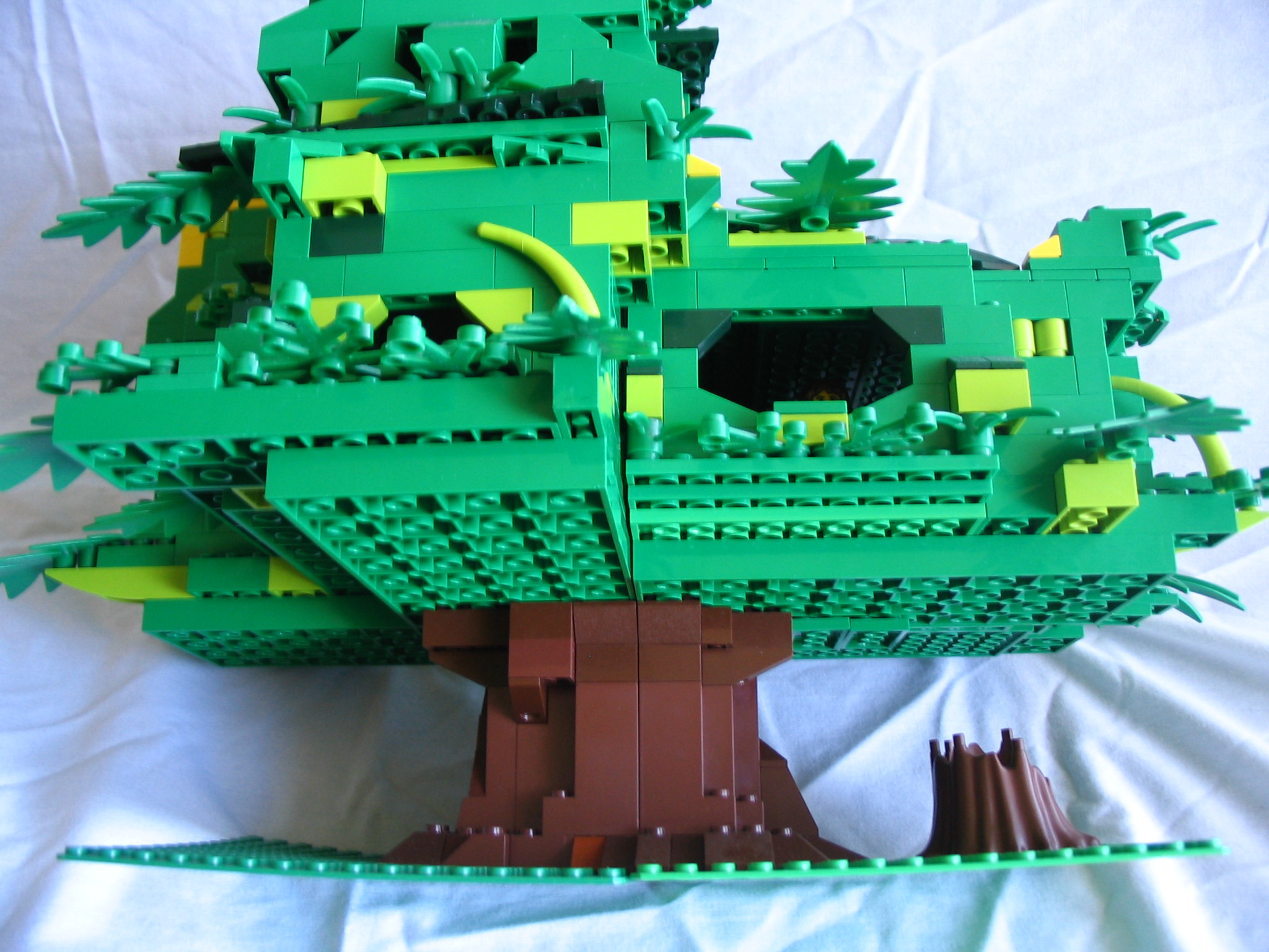 133_tree_house.jpg