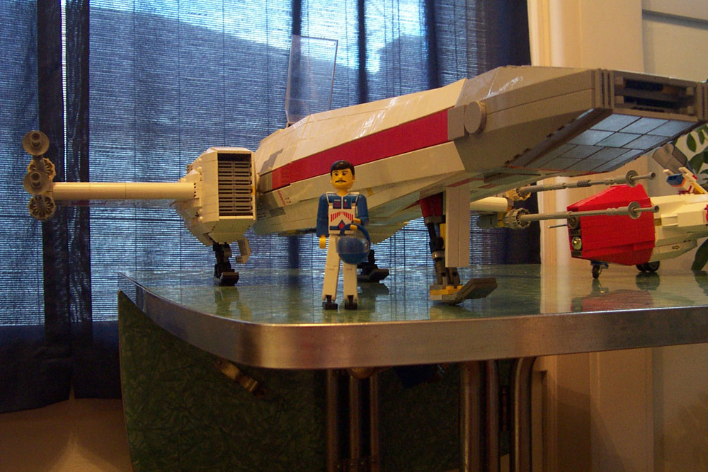 x_wing_in_hanger.jpg