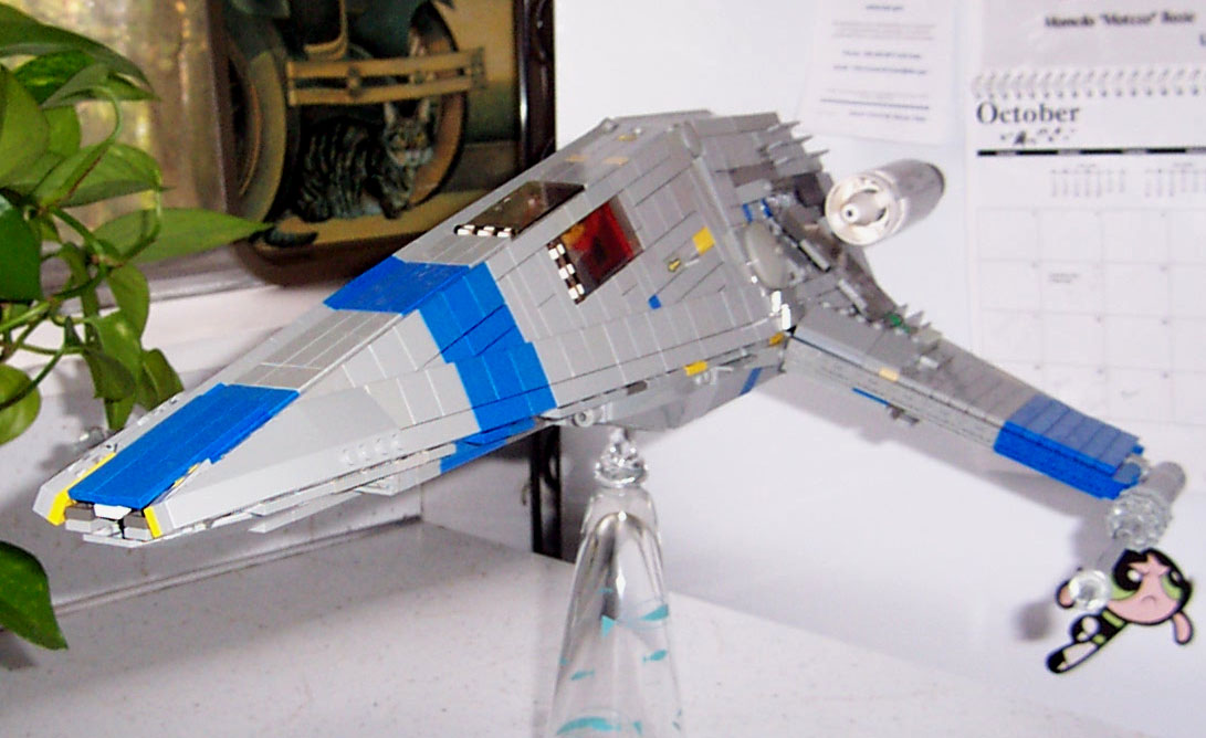re-wing_front3qt2.jpg