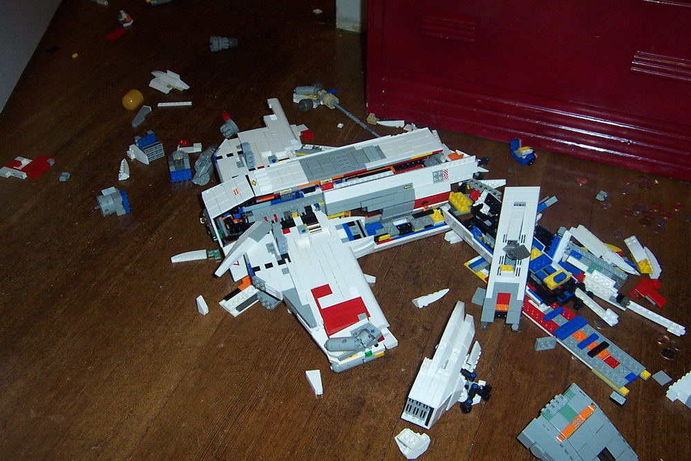 xwing-0_gravity-1.jpg