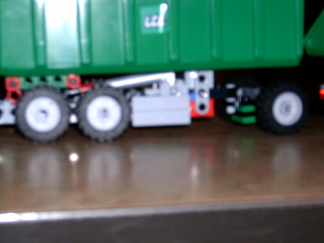 7998-9.jpg