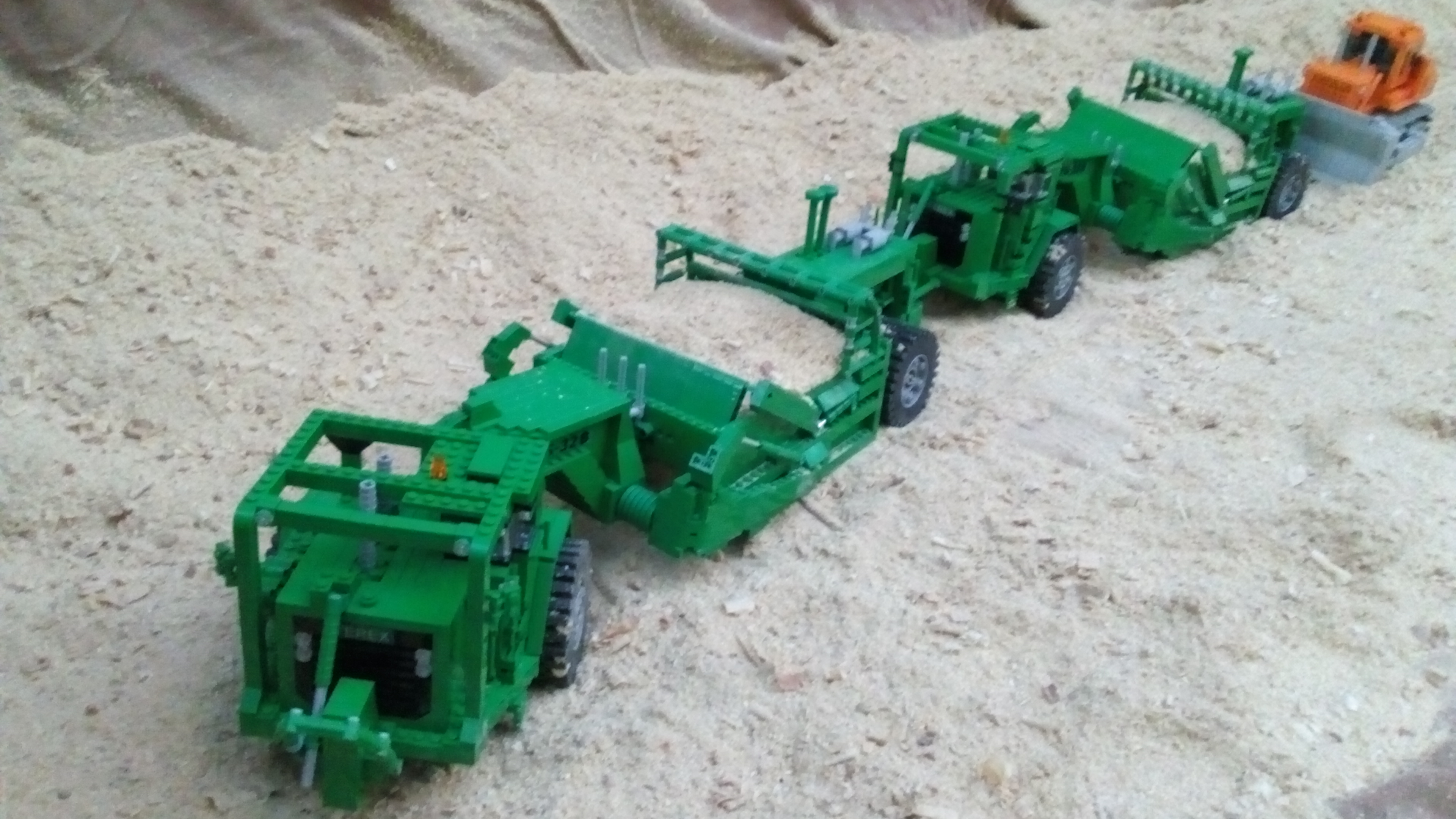 terex_motor_scrapers.jpg