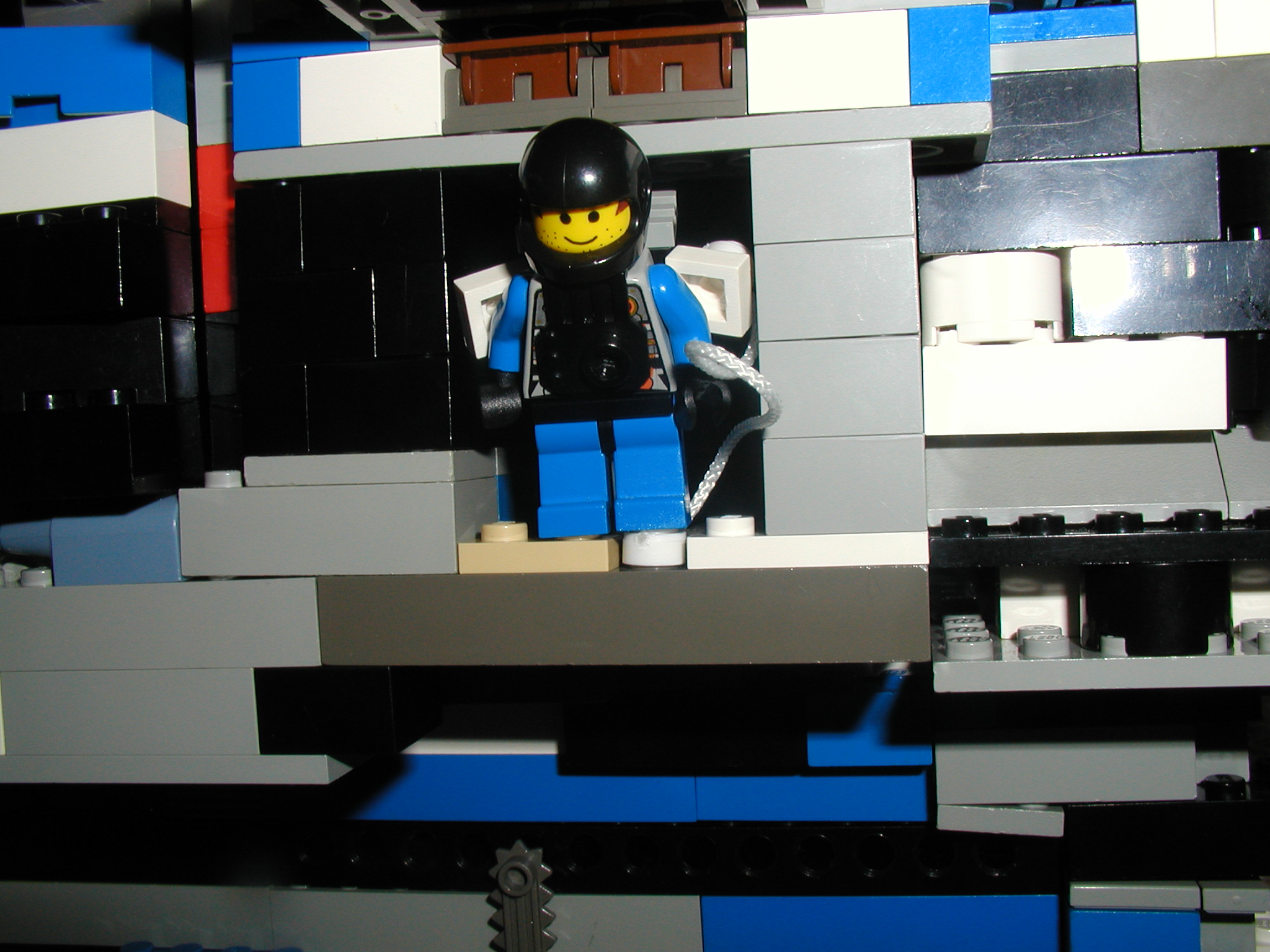 lego_website_1_p2_millenium16_.jpg