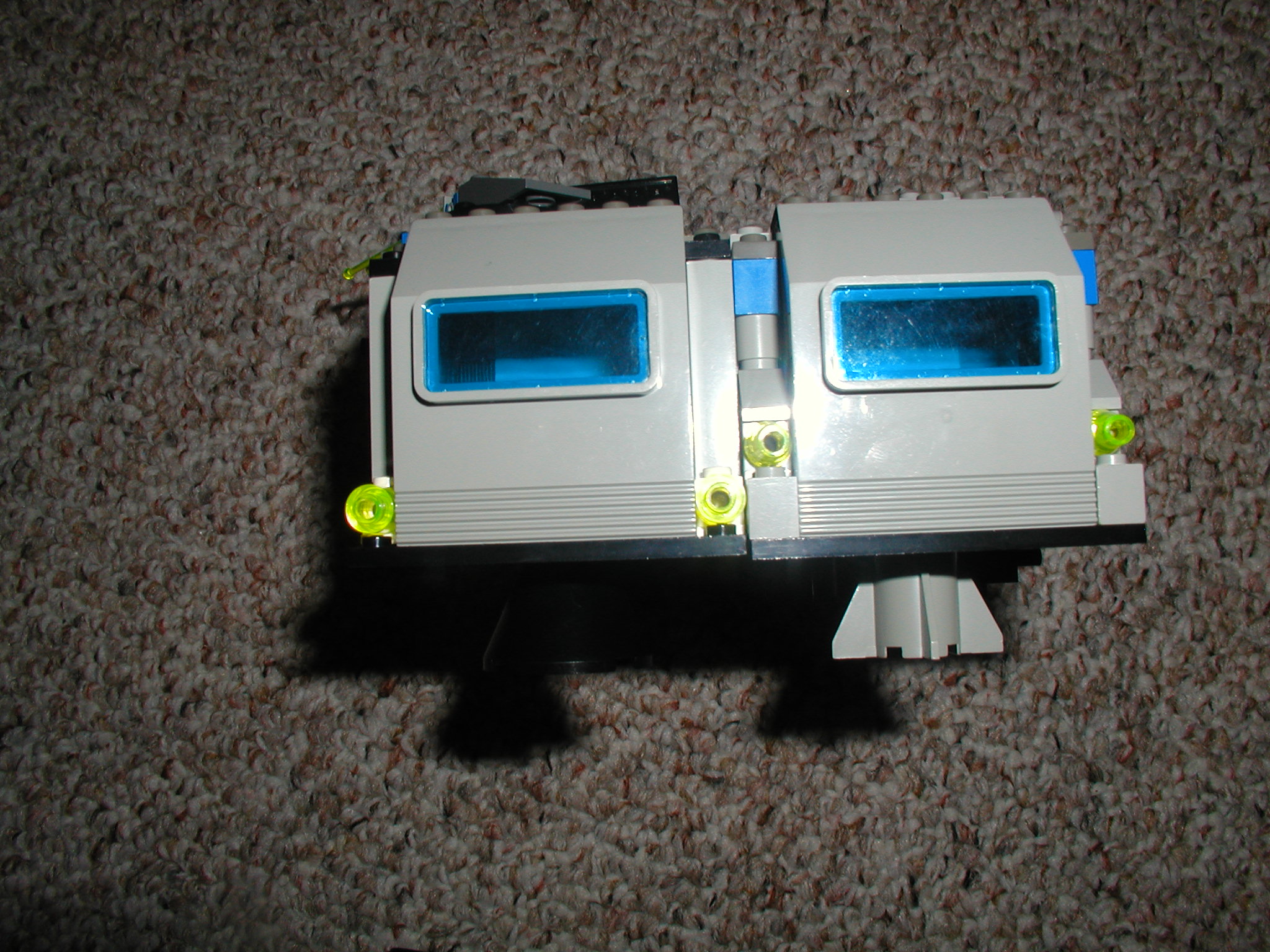 lego_website_1_p2_millenium_11.jpg