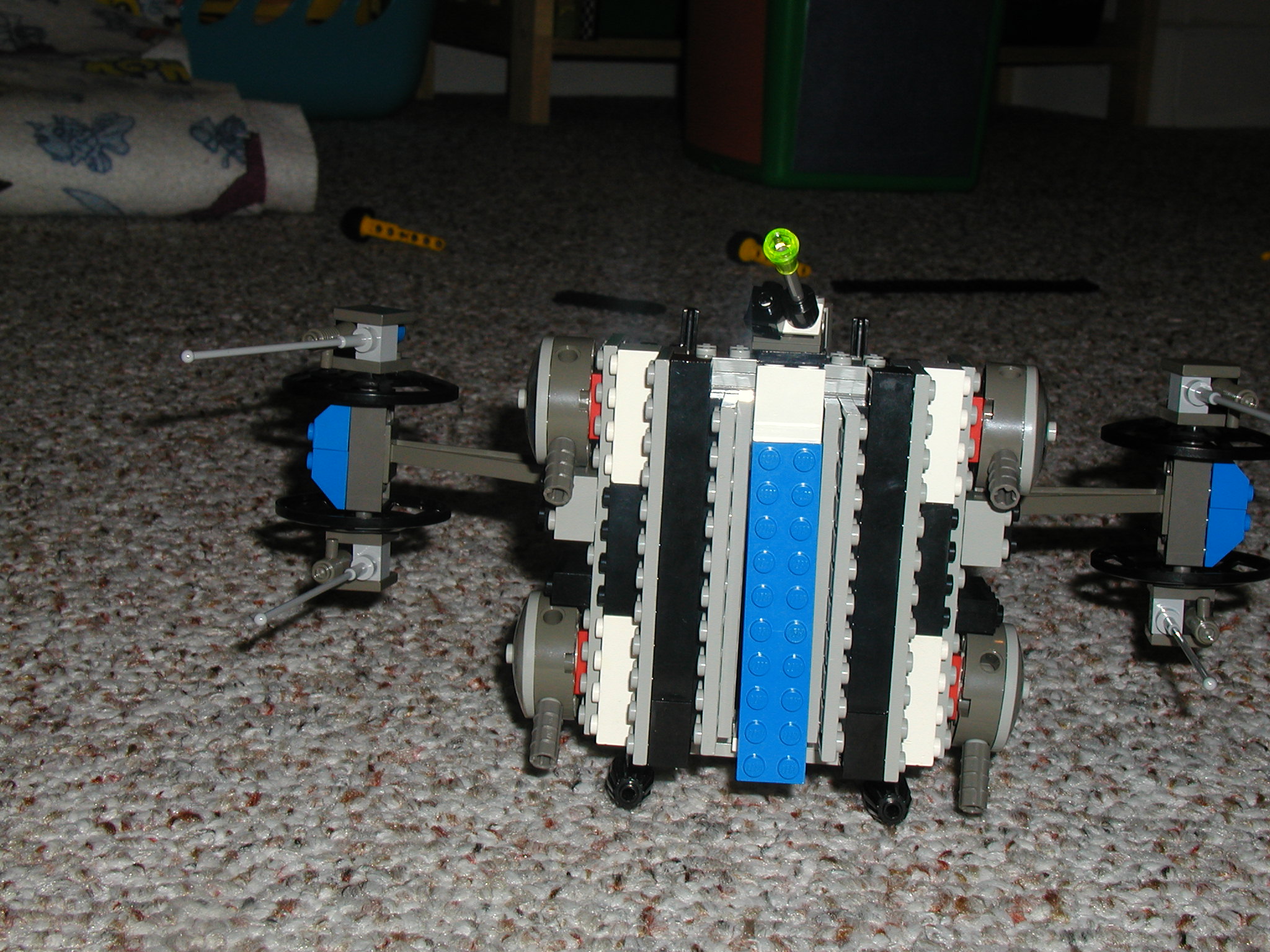 lego_website_1_p2_millenium_8.jpg