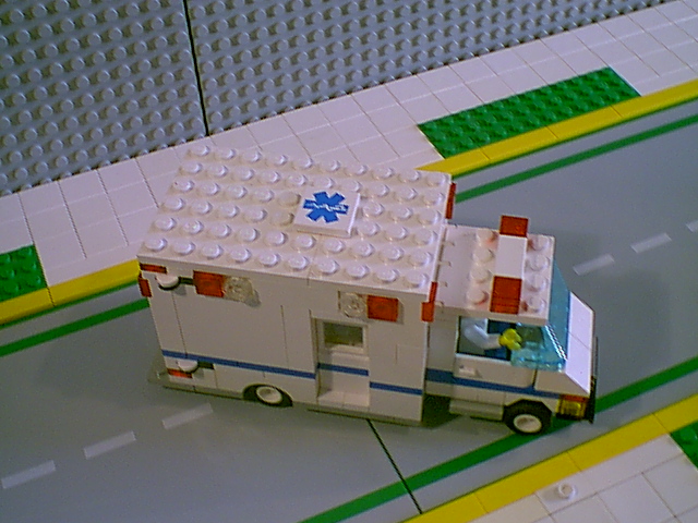 ambulance04.jpg
