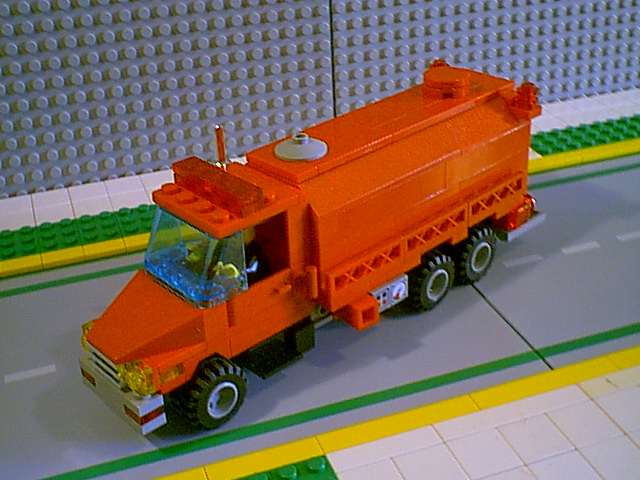 tanker05.jpg