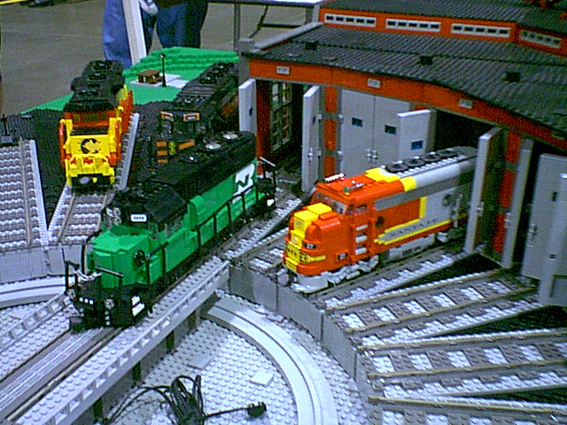 roundhouse03.jpg
