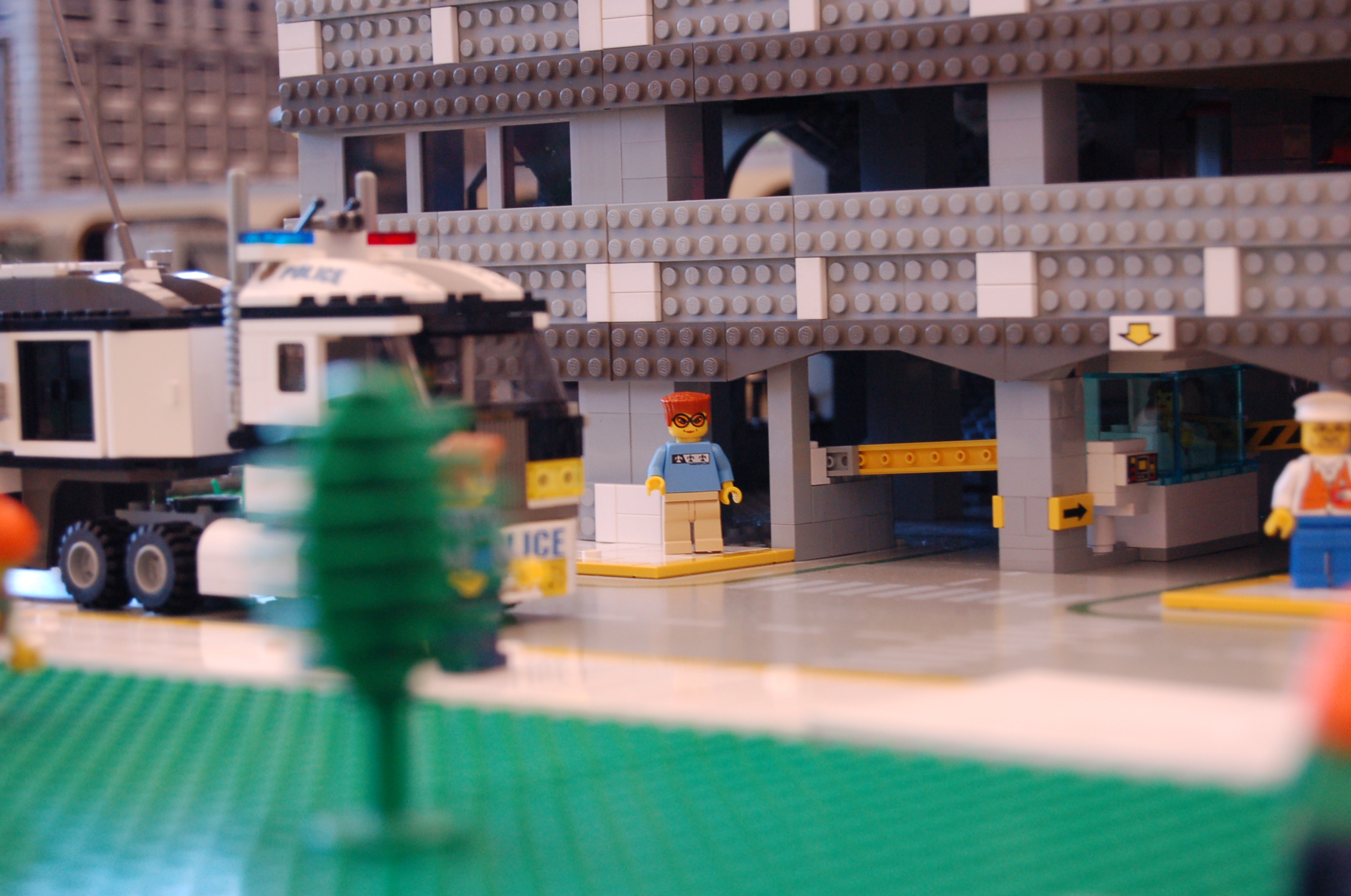 parkinggarage01.jpg