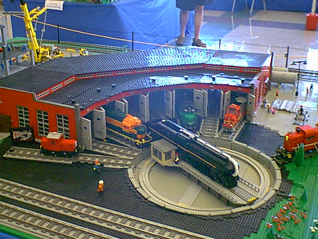 roundhouse01.jpg