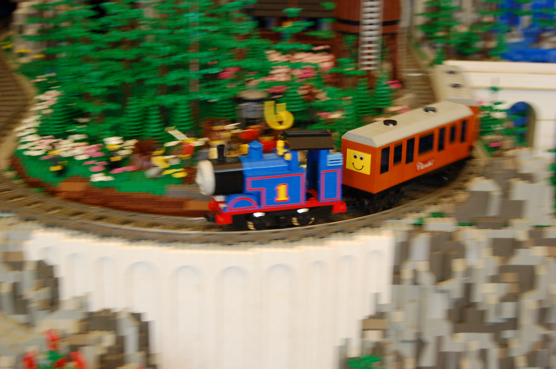thomas.jpg