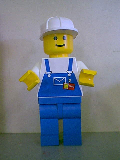 maxifig02.jpg