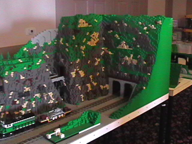 brickswest2003_0101.jpg