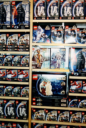 legostore105.jpg