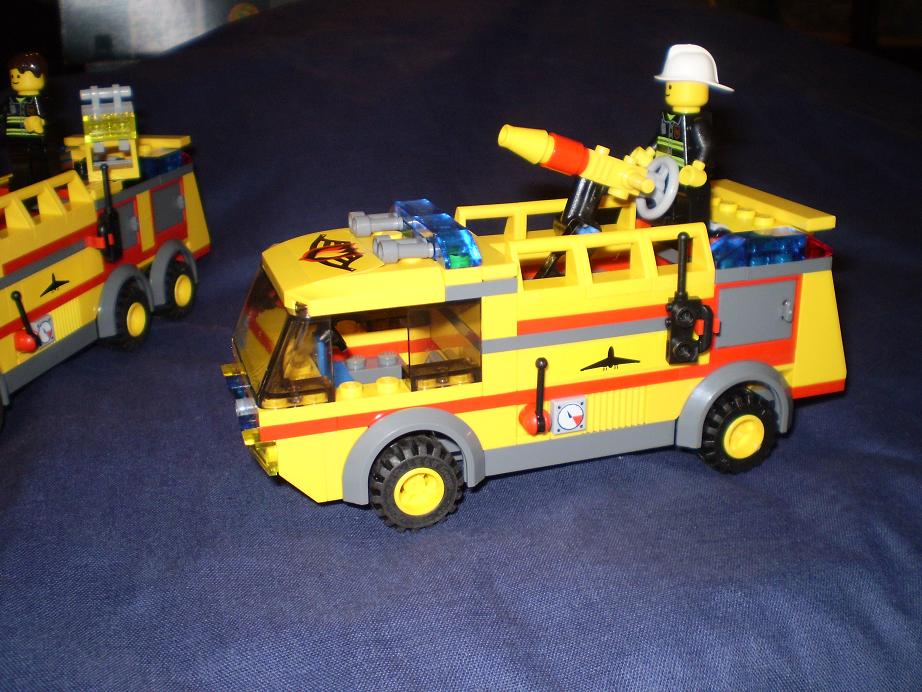 airport_tender_4x4.jpg
