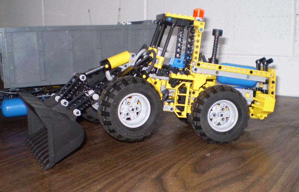 loader_3.jpg