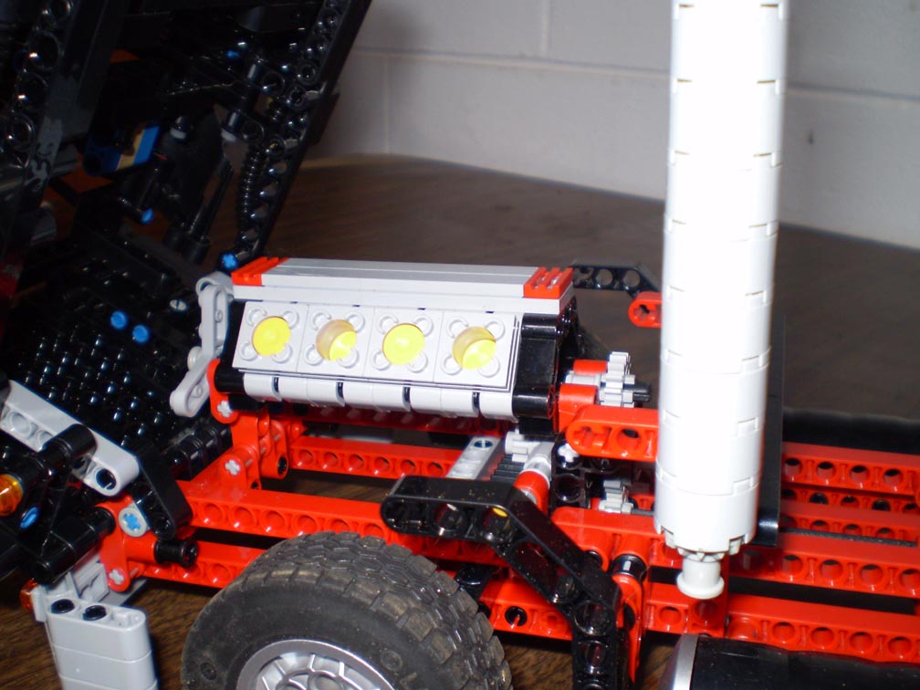 triple_drive_tractor_unit_3.jpg
