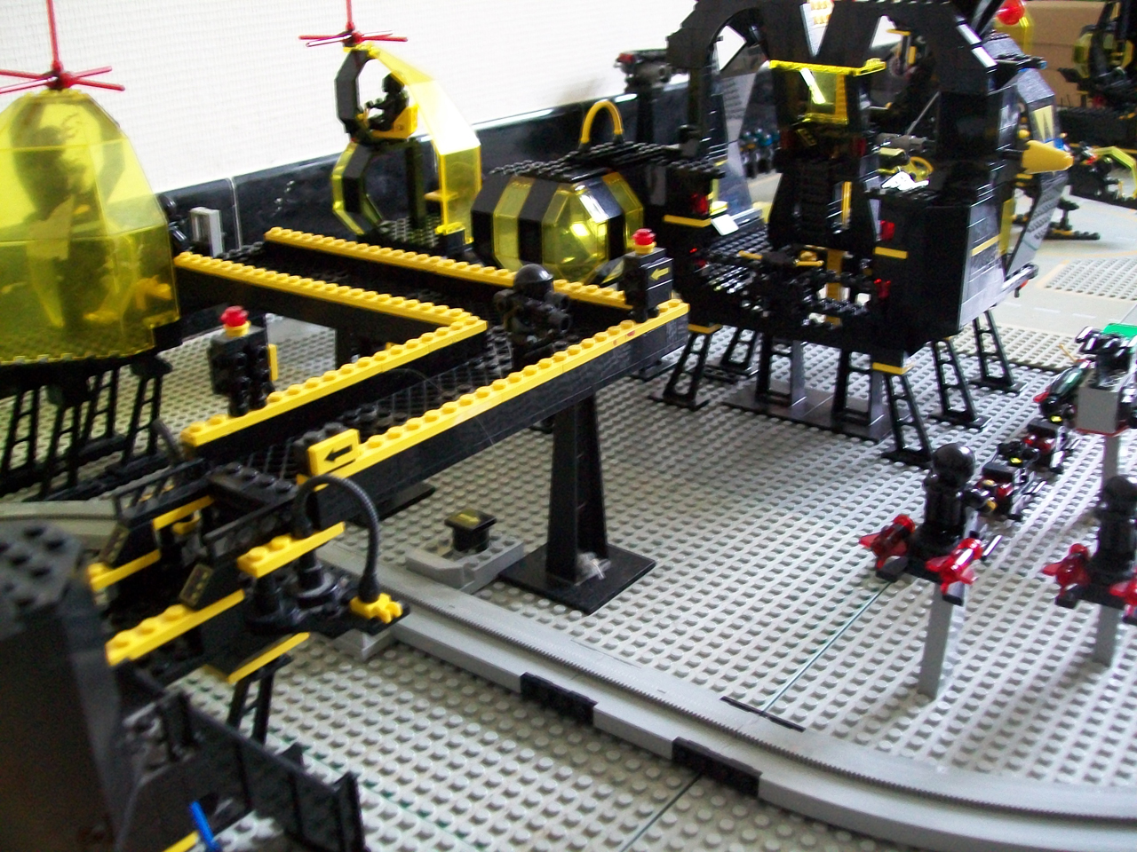 base-lego-espace-guillaume-david_blactron_05.jpg