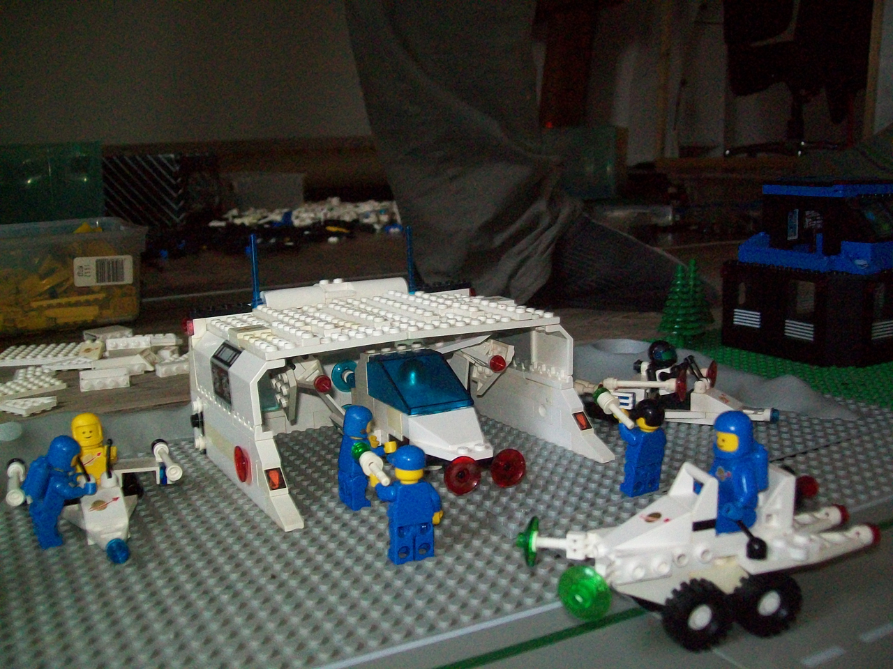 base-lego-espace-guillaume-et-david-futuron-06.jpg