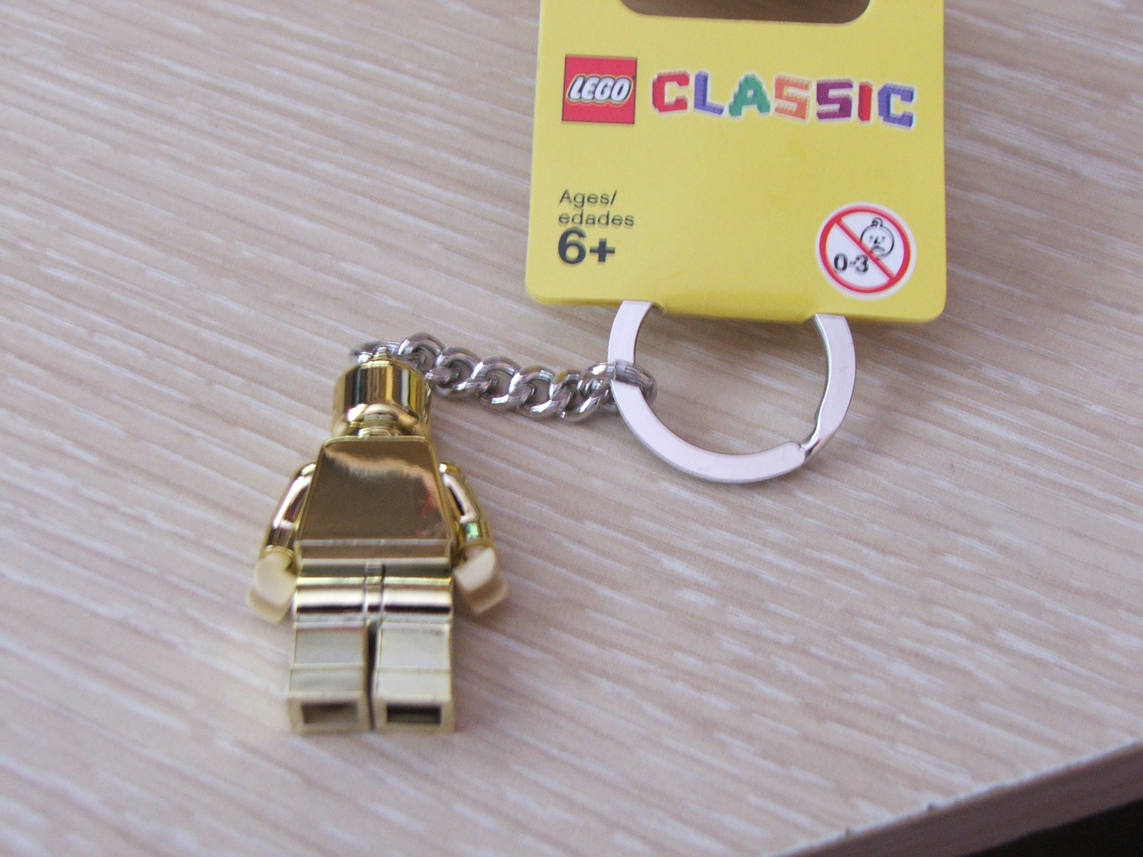 golden-minifigure.jpg