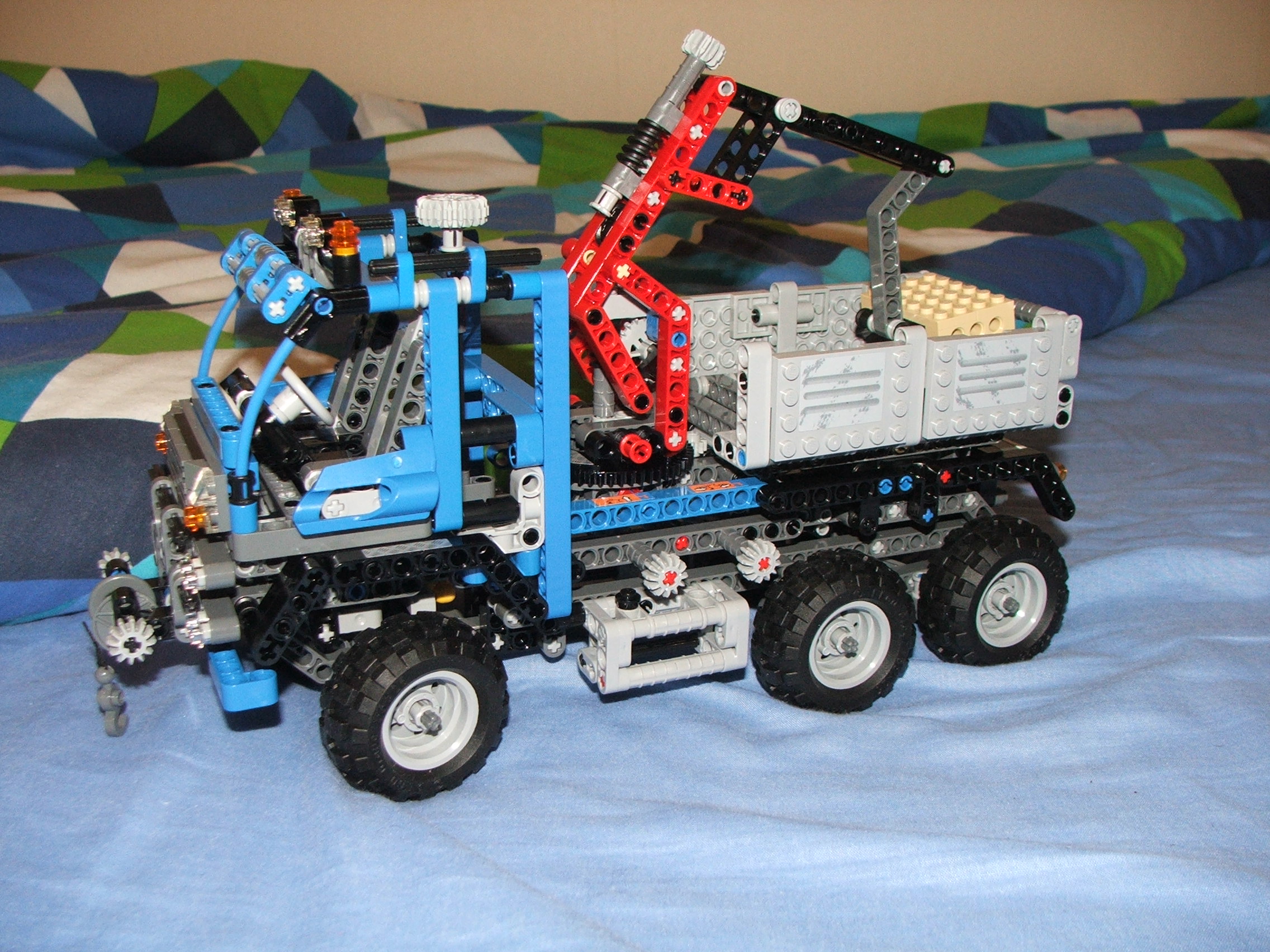 set8273.jpg