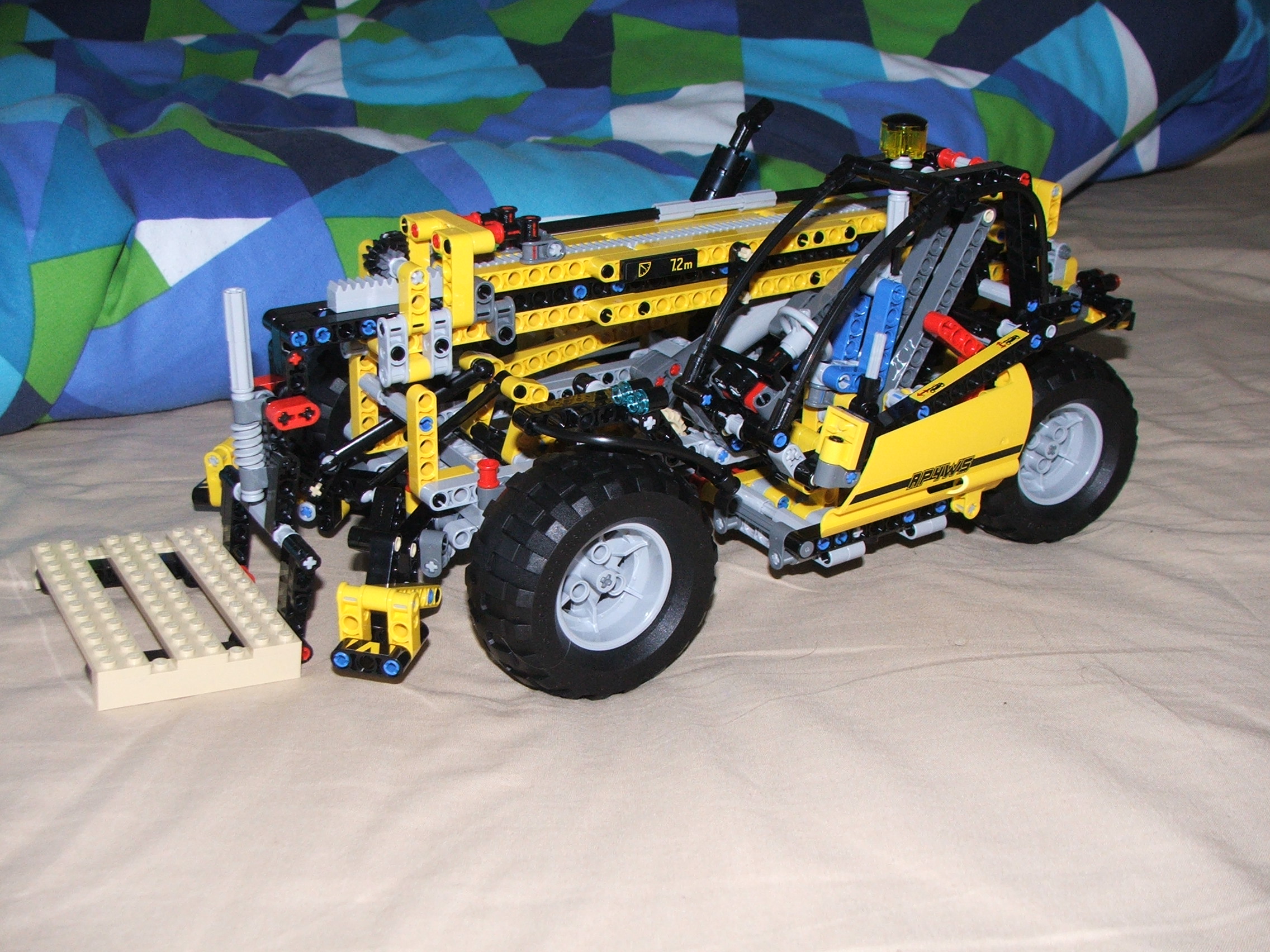set8295.jpg