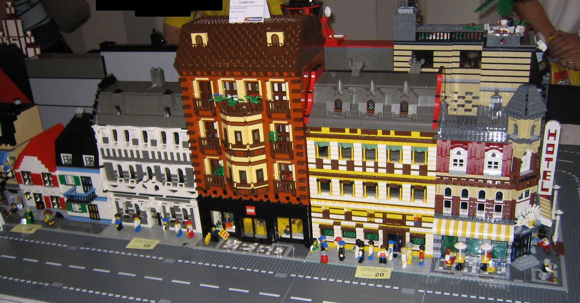 houseline_e.jpg