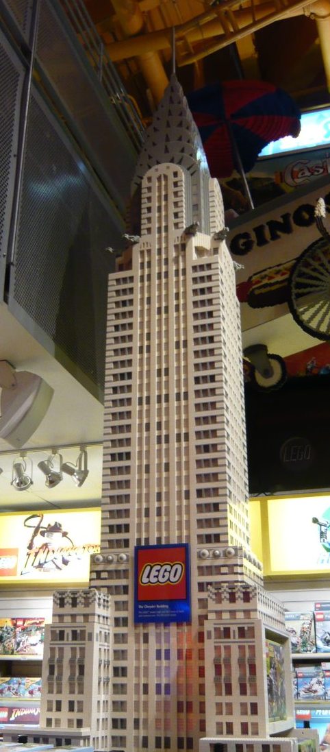 2_lego_chrysler_b_1toysrus.jpg
