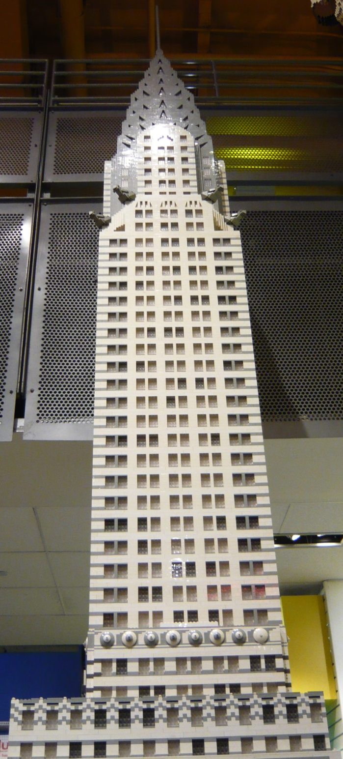 2_lego_chrysler_b_2toysrus.jpg