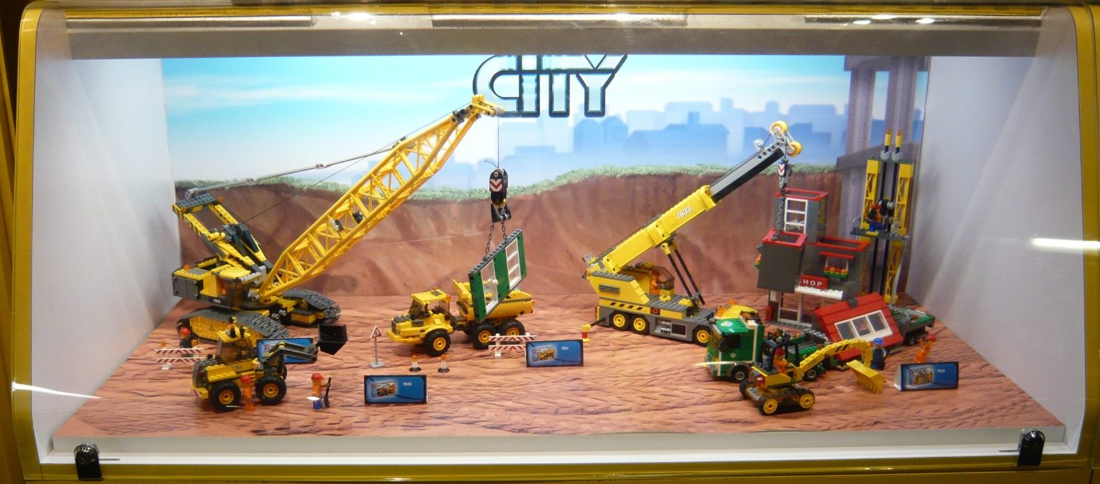 6_d_lego_city_constructionsets_1atoysrus.jpg
