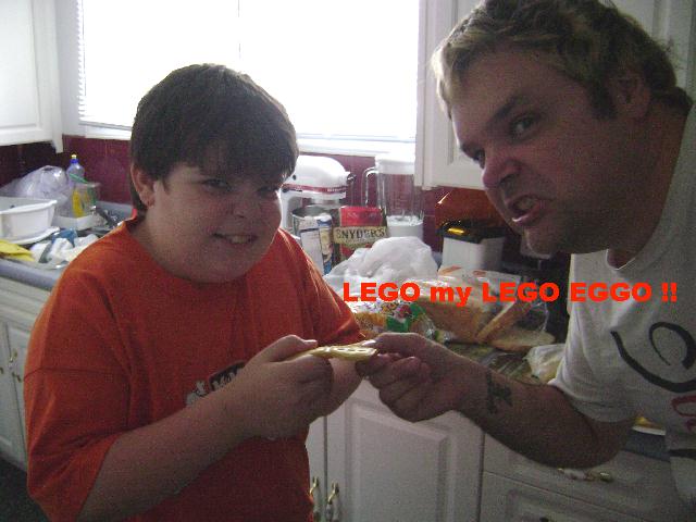 legoeggo1.jpg