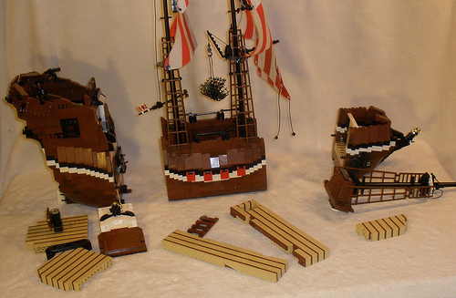 hms-coconut-modular-ship.jpg