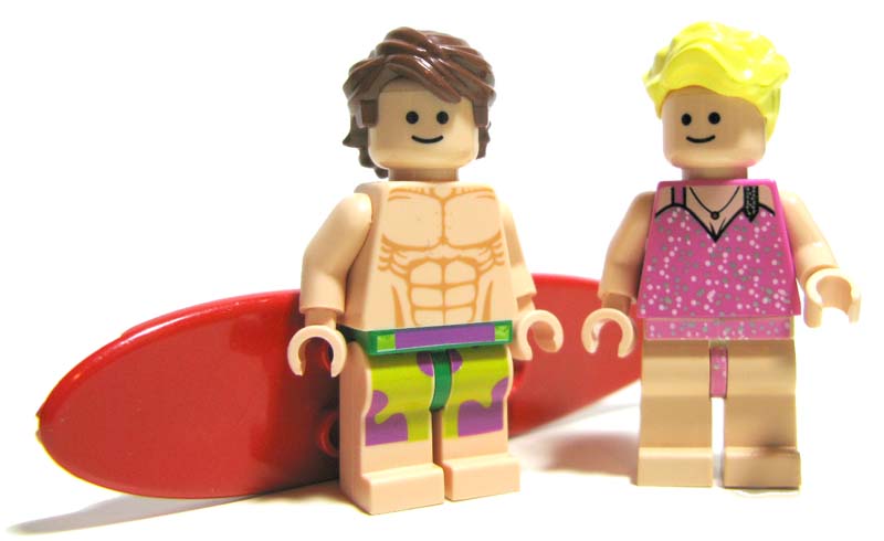 00001retrobeachgoers.jpg