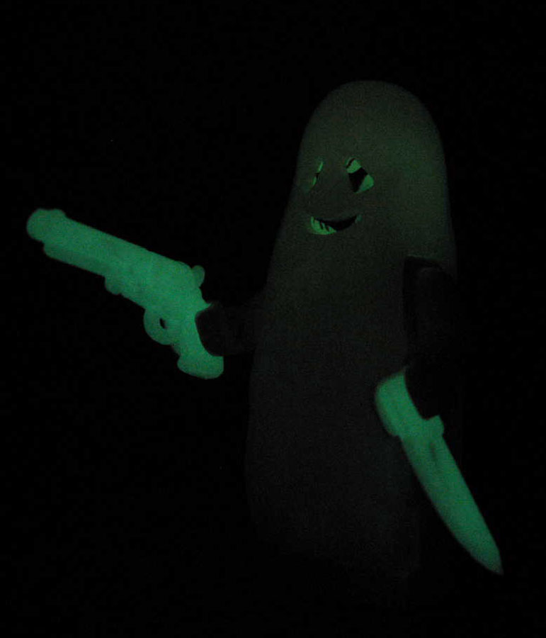 brickarms_glow_in_the_dark.jpg