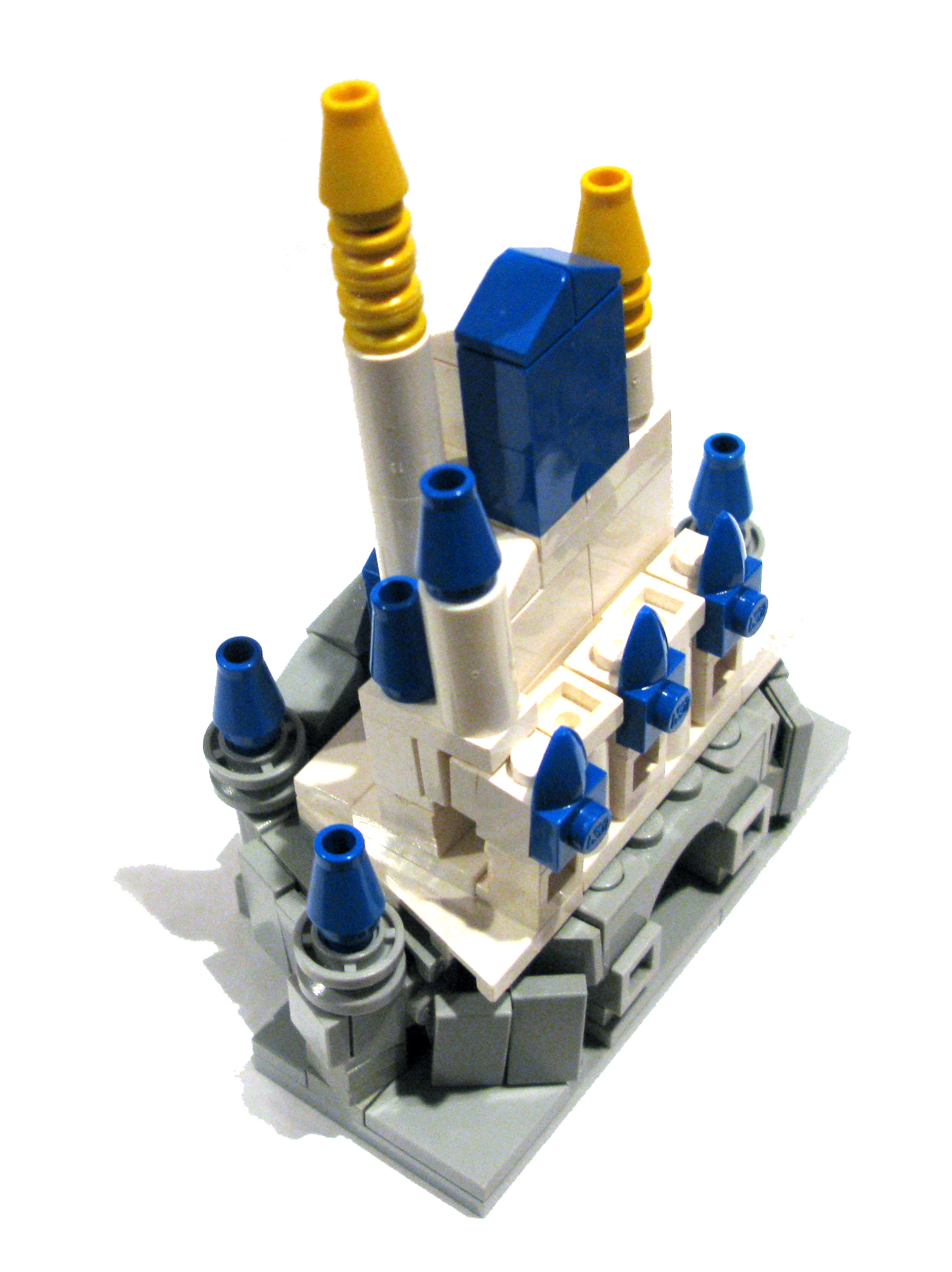 cinderellas-castle-02.jpg
