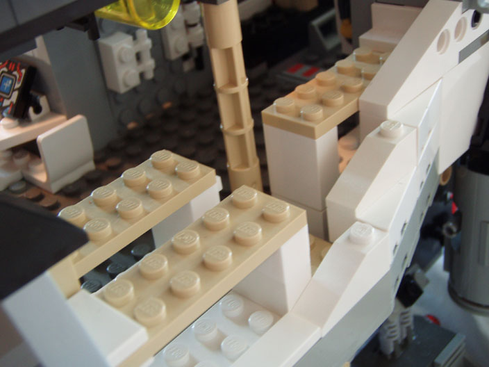 eureka_4_ship_087.jpg