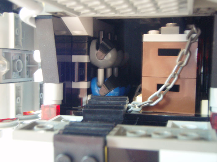 eureka_4_ship_116.jpg