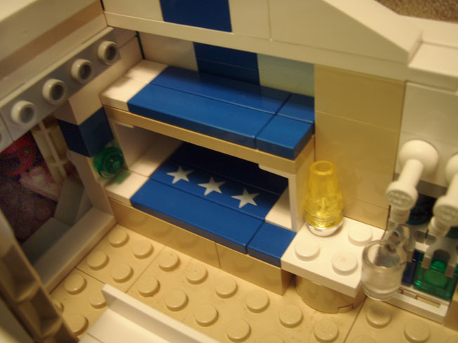 rsv_30_int_bunks.jpg